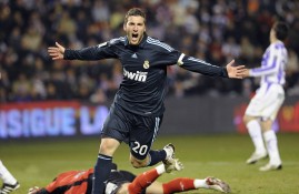 电子竞技app-詹姆斯赛事官方发布挺进下一轮新规，SKT争议不断！